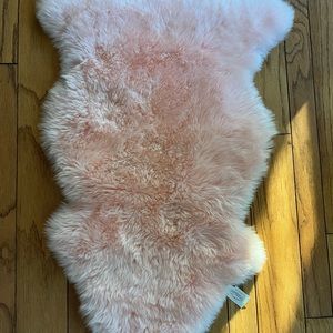 Sheepskin rug